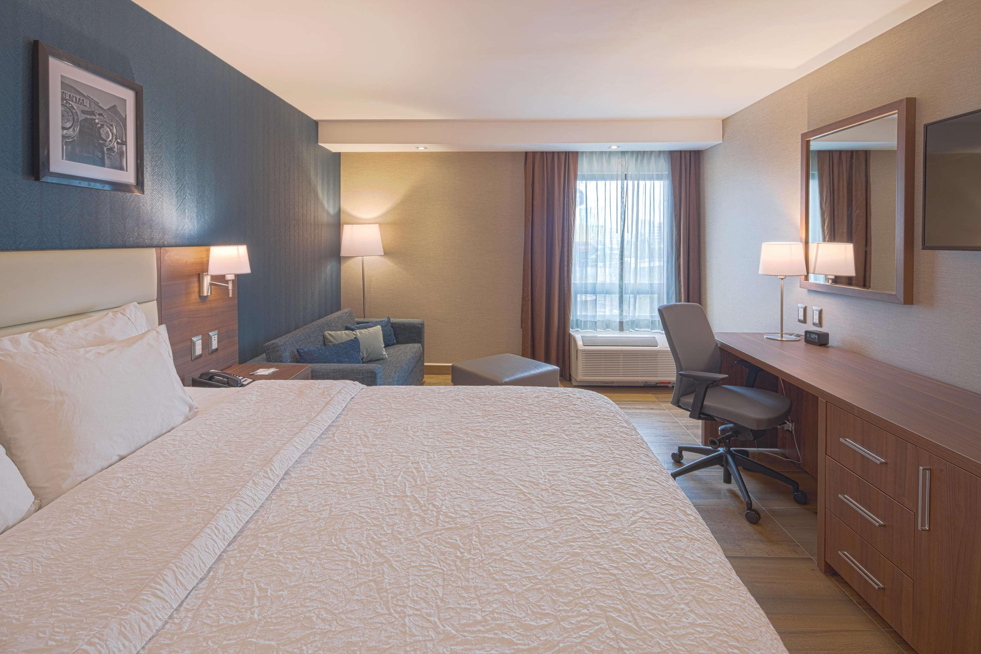 Hampton By Hilton Monterrey Galerias Obispado Extérieur photo