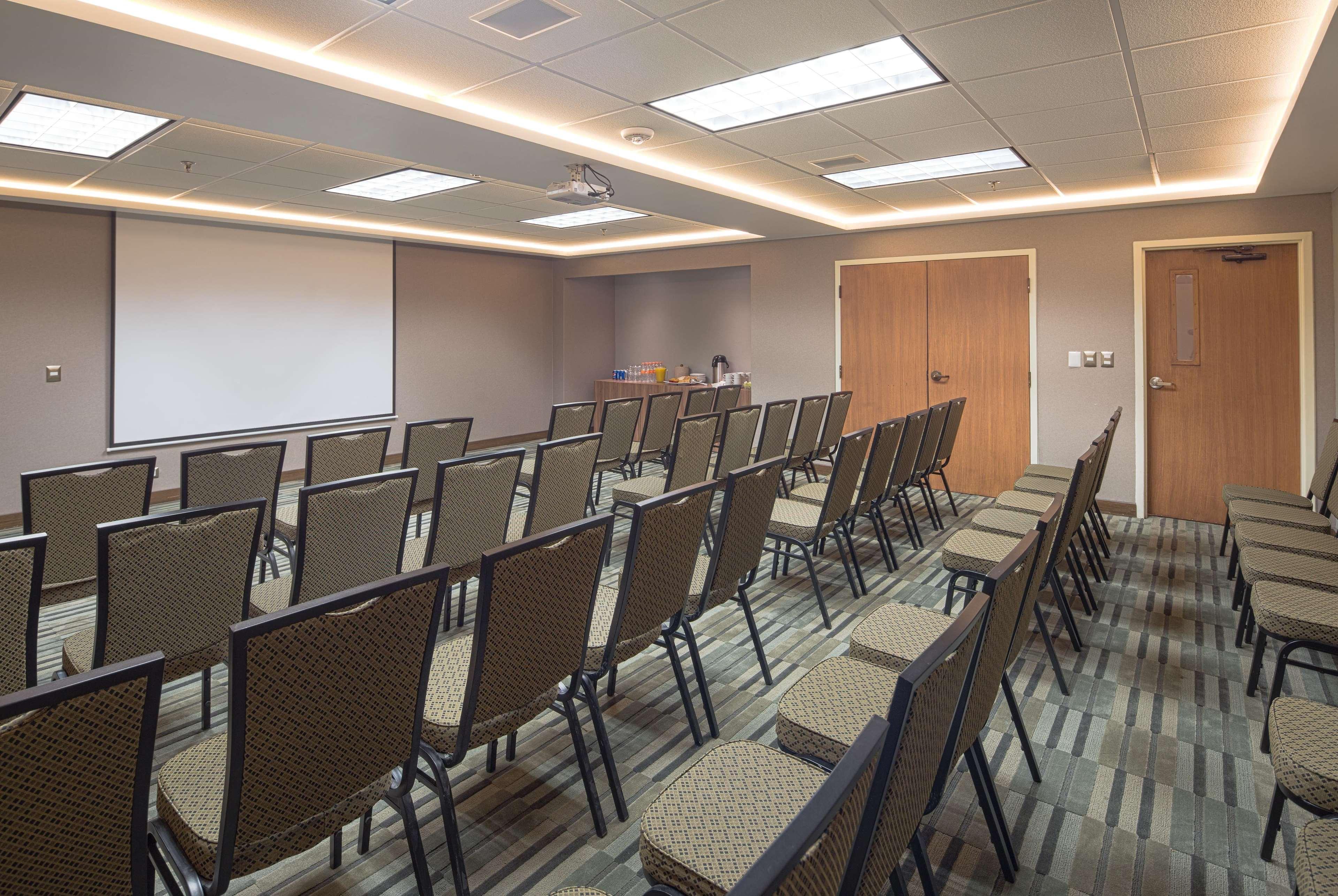 Hampton By Hilton Monterrey Galerias Obispado Extérieur photo