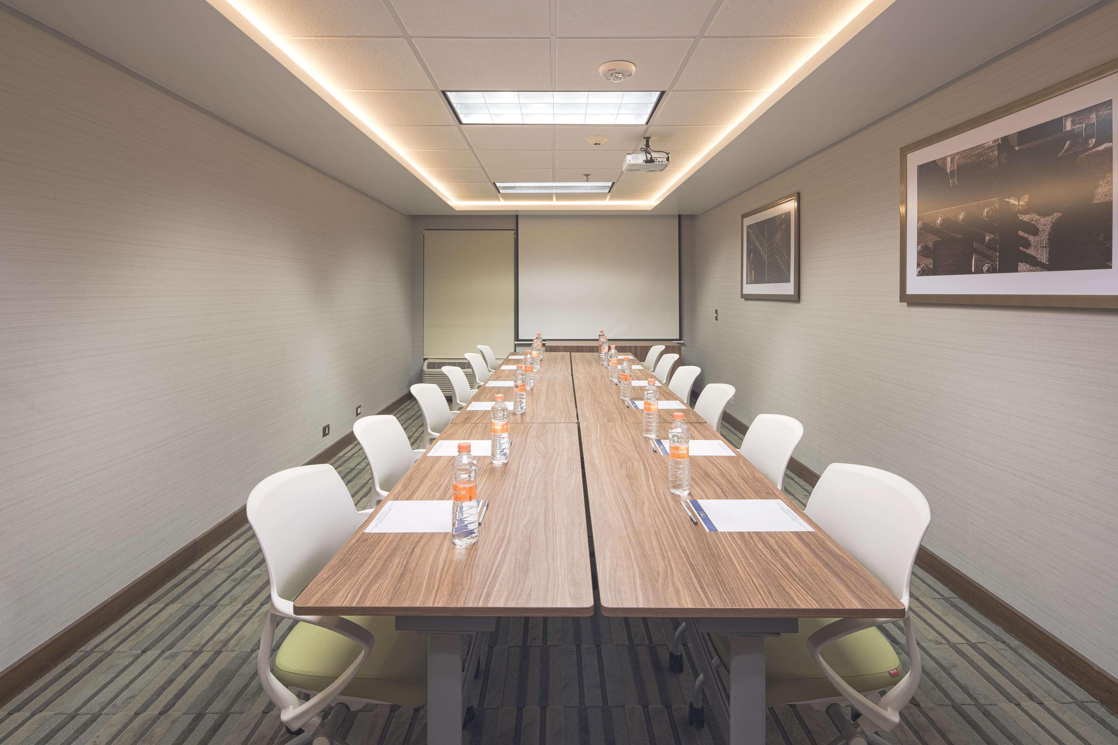 Hampton By Hilton Monterrey Galerias Obispado Extérieur photo