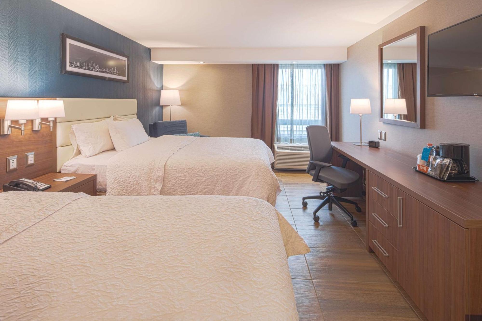 Hampton By Hilton Monterrey Galerias Obispado Extérieur photo