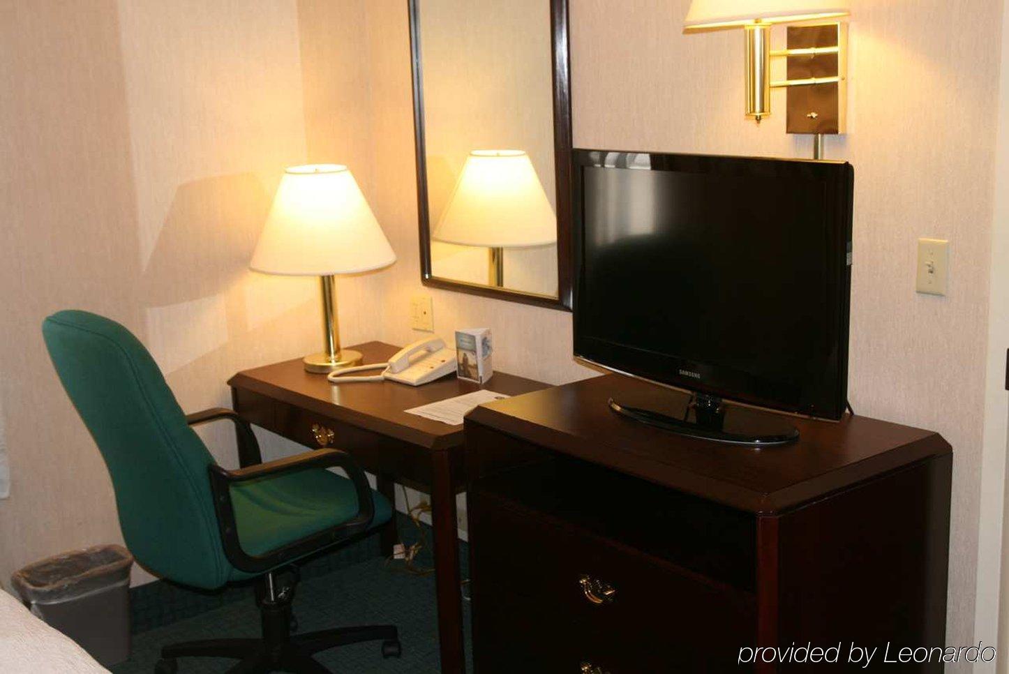 Hampton By Hilton Monterrey Galerias Obispado Extérieur photo