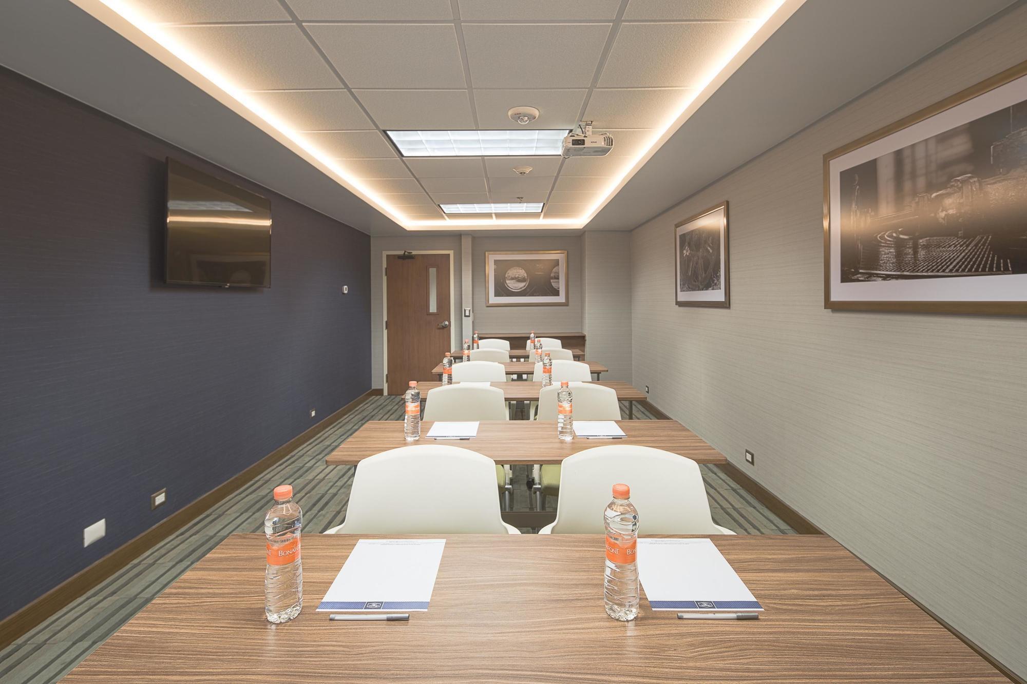 Hampton By Hilton Monterrey Galerias Obispado Extérieur photo