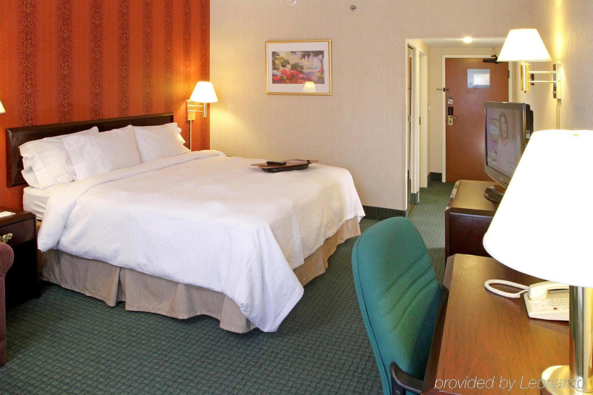 Hampton By Hilton Monterrey Galerias Obispado Extérieur photo