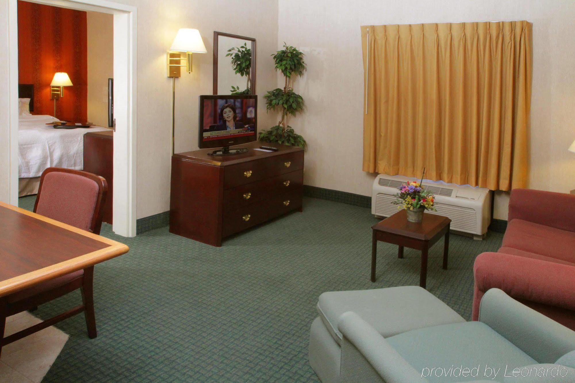 Hampton By Hilton Monterrey Galerias Obispado Extérieur photo